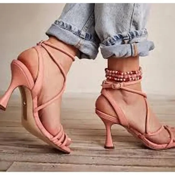 Elegant Pink Strappy Heels Sam Edelman - Picture 1 of 12